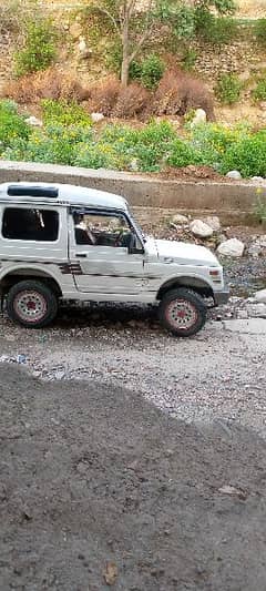 Suzuki jeep