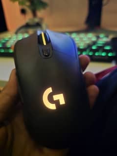 Logitech G703 Wireless Gaming mouse