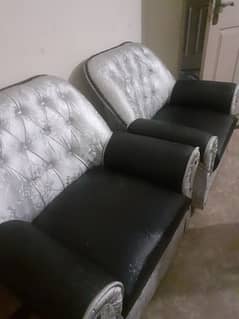 Jahez ke liye Sofa set for sale. Only 10 months used. 0