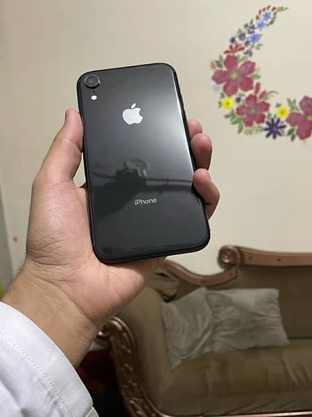 iPhone xr 3