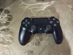 PS4 controller