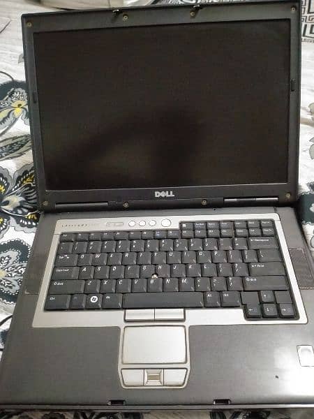 Dell laptop 4 gb 220 gb 0