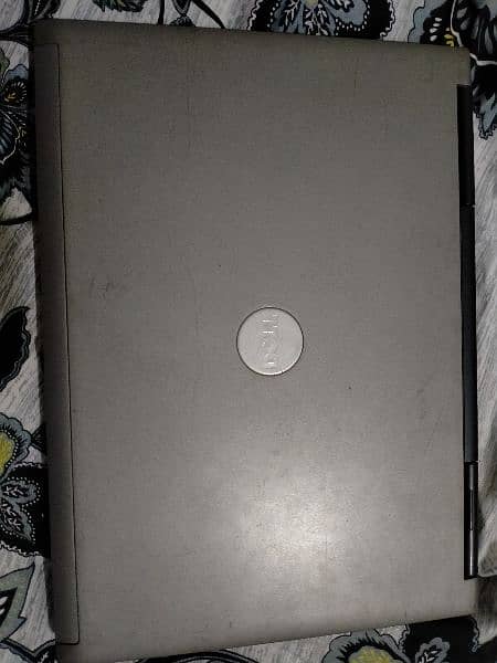 Dell laptop 4 gb 220 gb 2