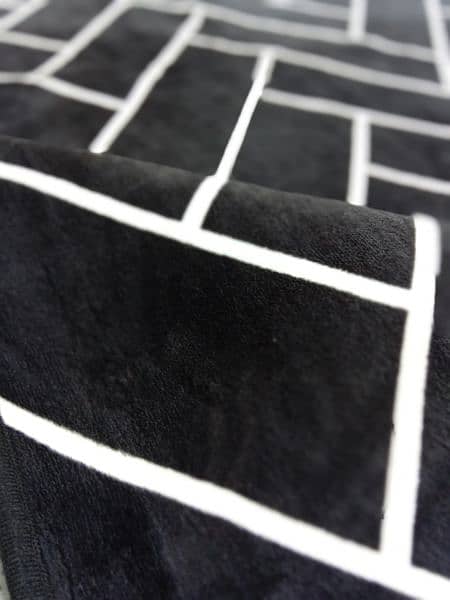 Korean black rug 0