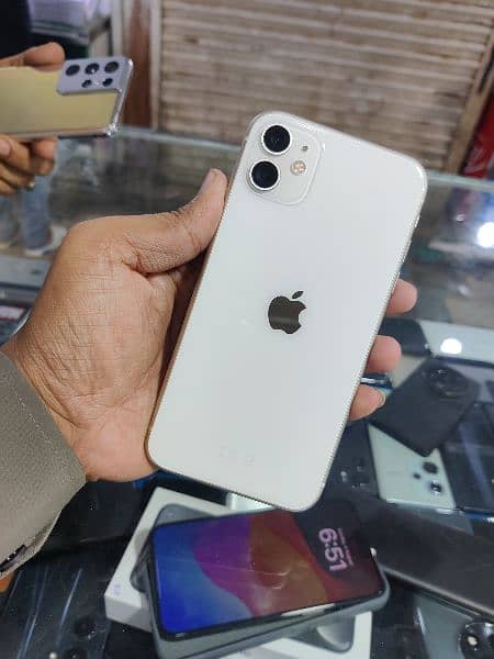 iPhone 11 128gb White 1