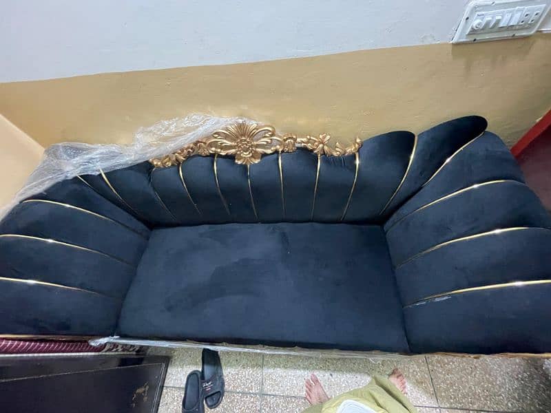 single 3 seater sofa/dewan 1