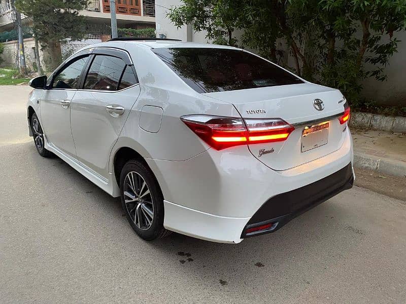 Toyota Altis Grande 1.8 beige interior 4