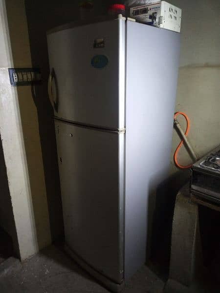 Sanyo Japani Refrigerator 1