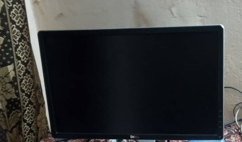 Dell moniter 24inch . best graphics 2