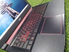 Acer Nitro 6gb card, i7 8th