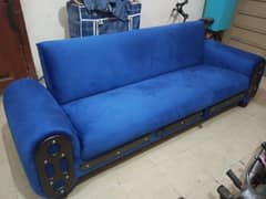 Sofa cumbed Velvet 2 months used