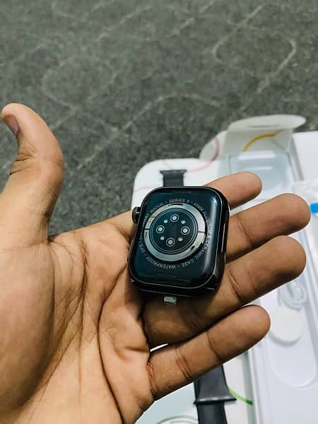 Apple Watch Series 9  | Free 3 Extra straps 5