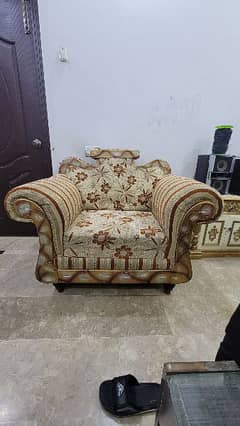 wooden sofa. best condition