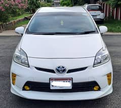 Toyota Prius 2012/ 2016 Import G LED Selection Full Option