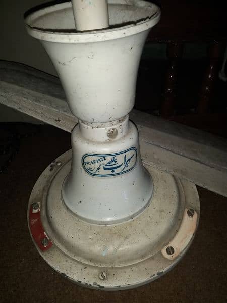 ceiling fan  used  ok condition 2