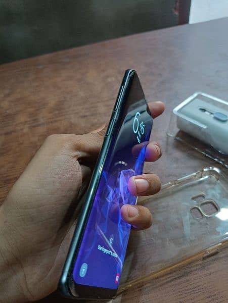 Samsung S9 Clear Panel 2