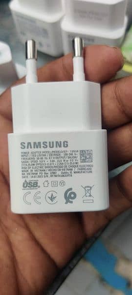 100% original samsung 25watt super charger (adopter + cable) 1