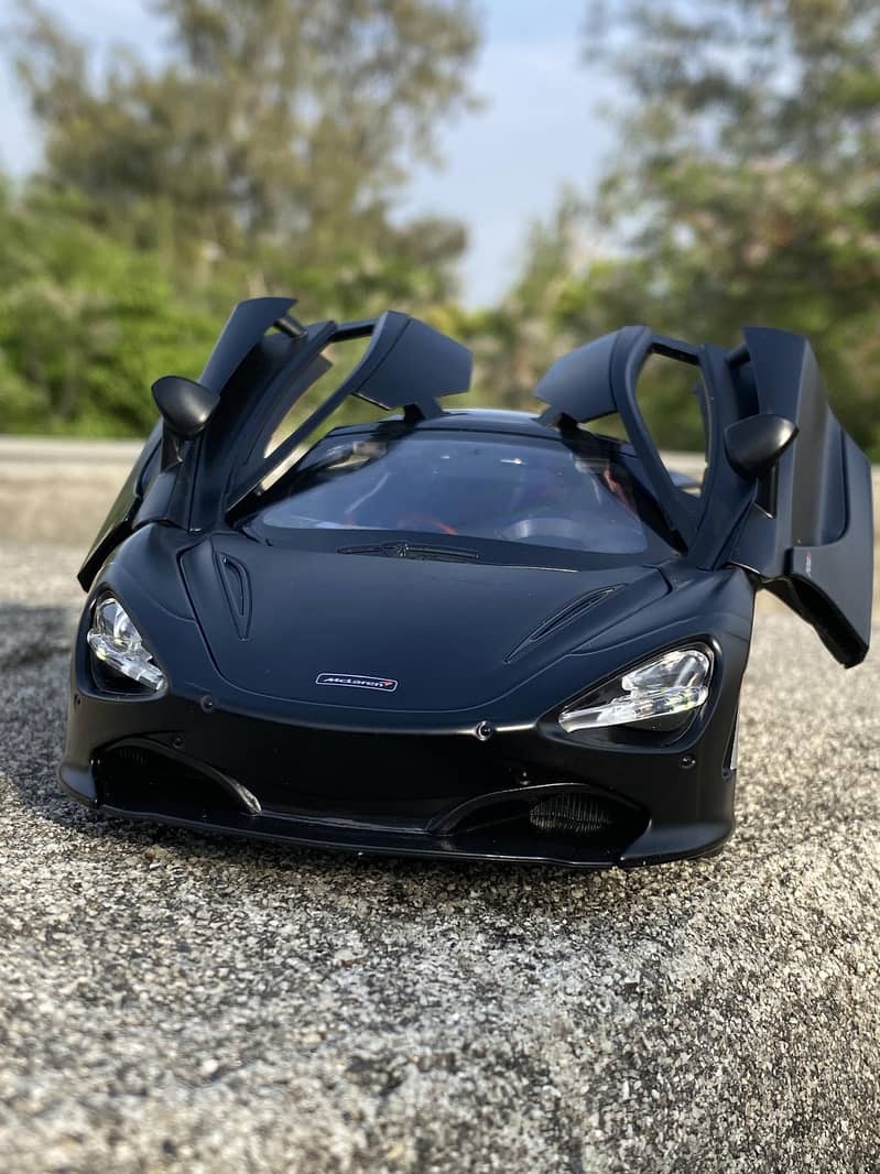 McLaren 720S diecast model 6