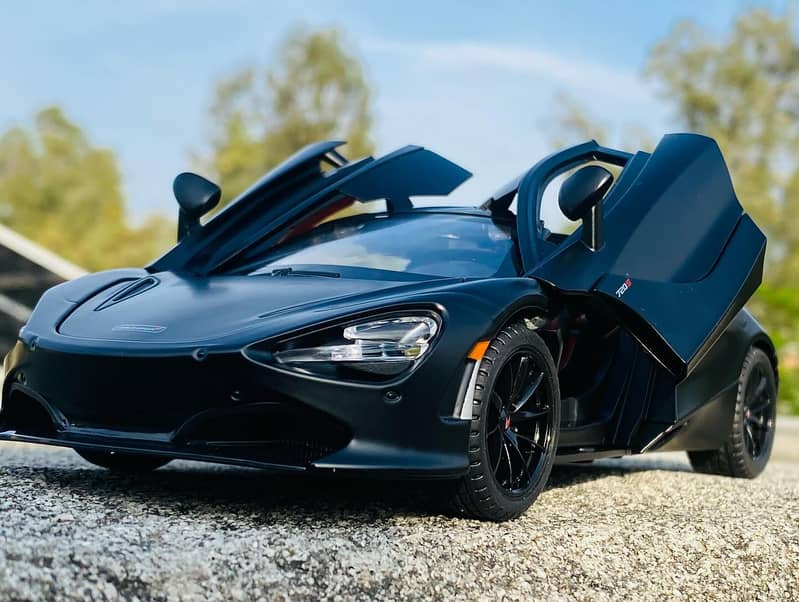 McLaren 720S diecast model 15