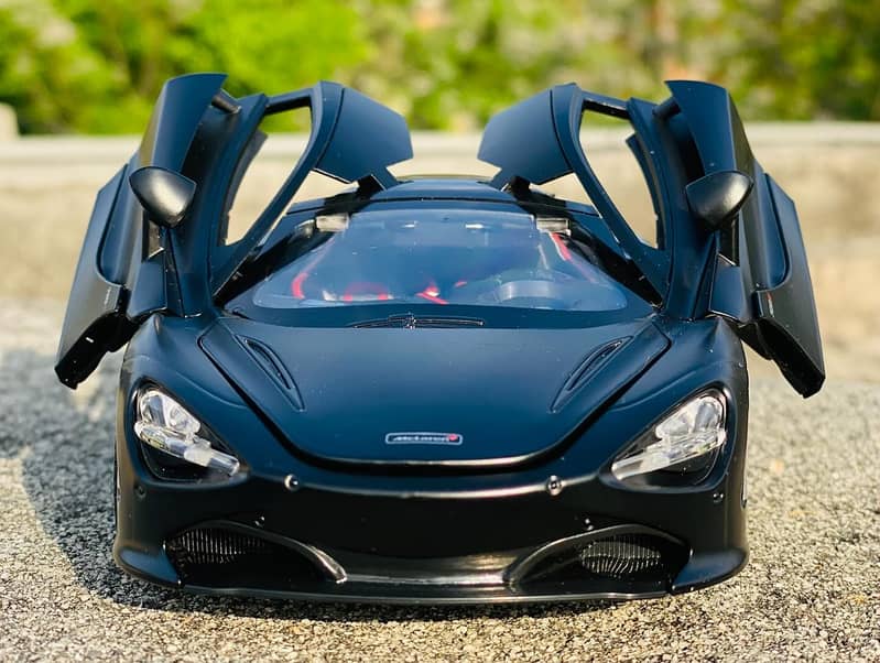 McLaren 720S diecast model 17