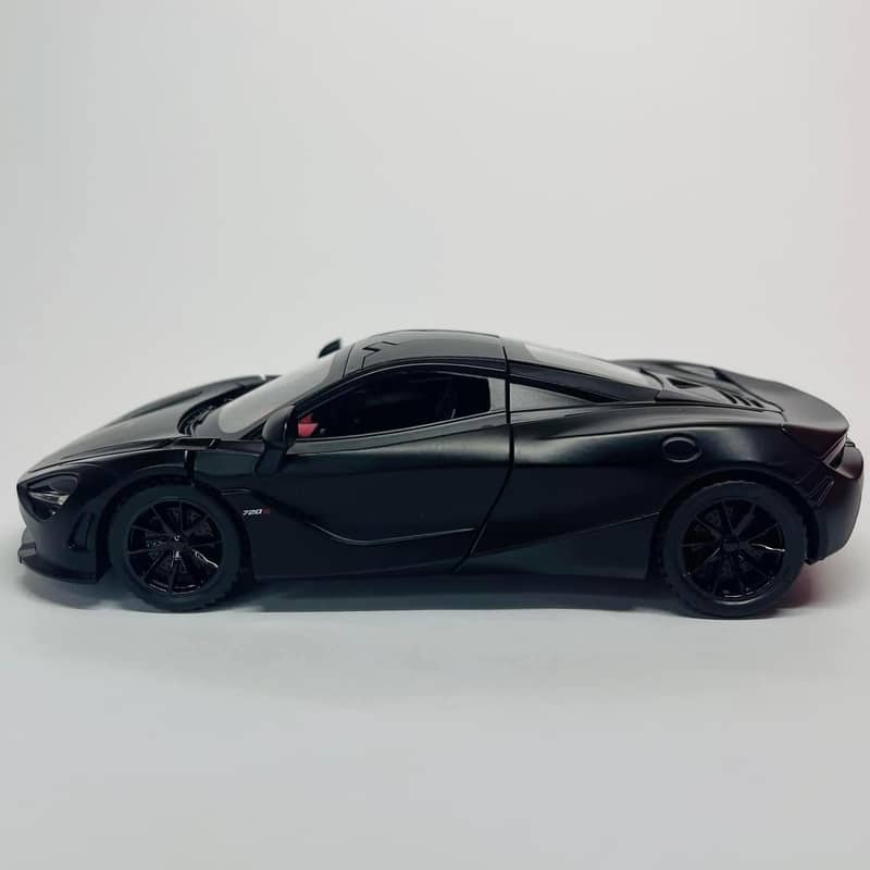 McLaren 720S diecast model 18