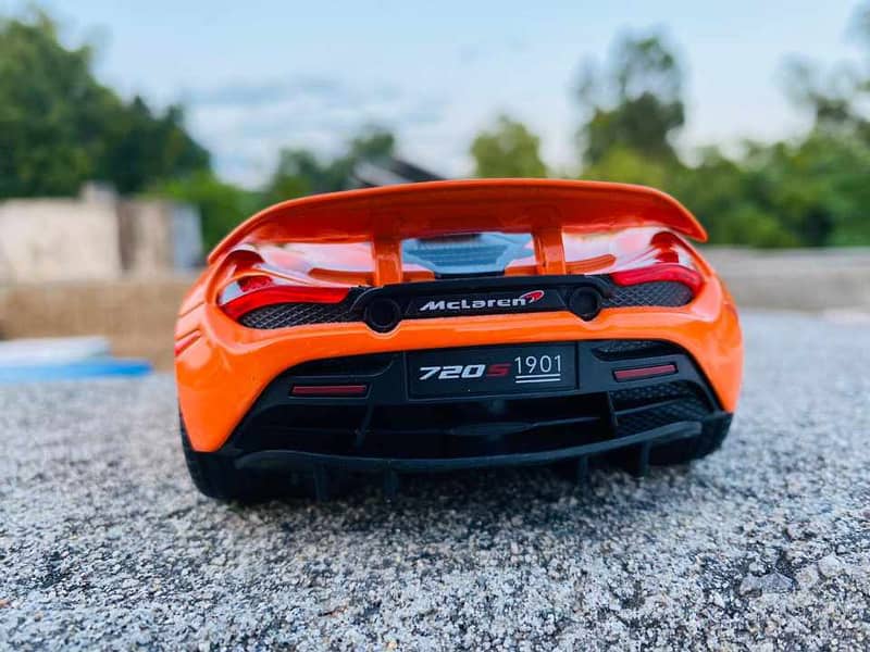 McLaren 720S diecast Model car 1