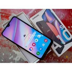 New condition 10/10 fone Samsung a10s with box adapter
