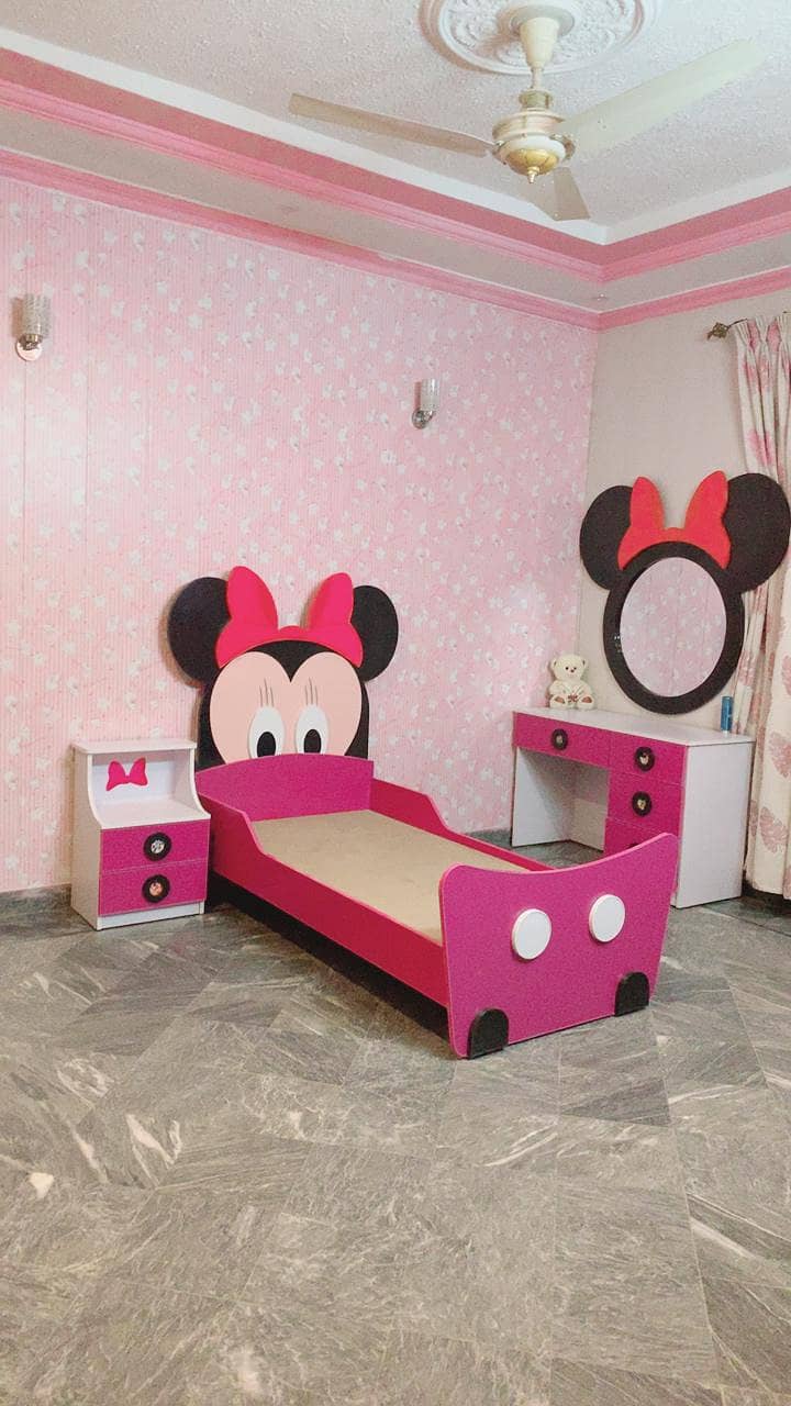 3D Designe Minnie Single Bed with Side Table for Sale 2