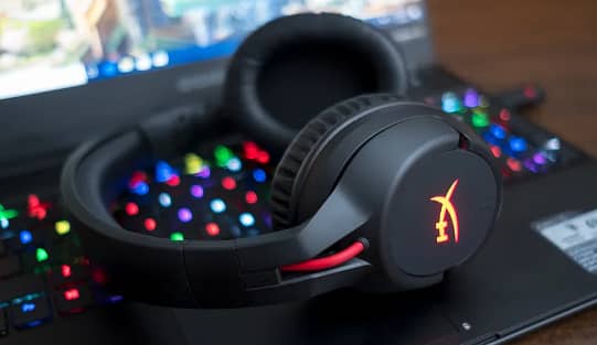 HyperX Cloud Flight – Wireless PC, PS4 & PS5 and Xbox 1