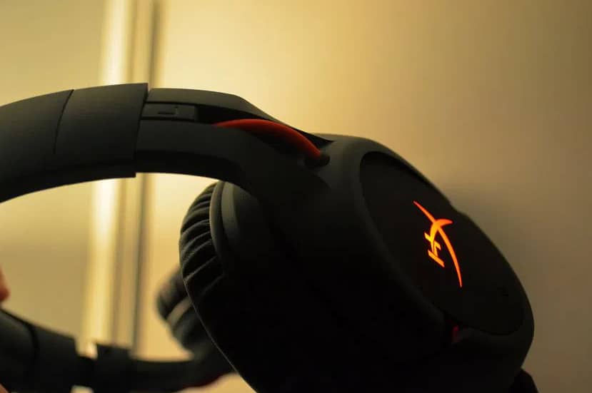 HyperX Cloud Flight – Wireless PC, PS4 & PS5 and Xbox 8