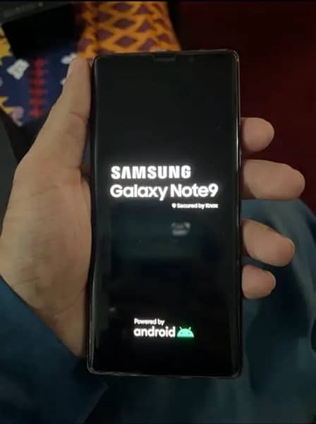 samsung note 9 in 9.5/10 condition 6