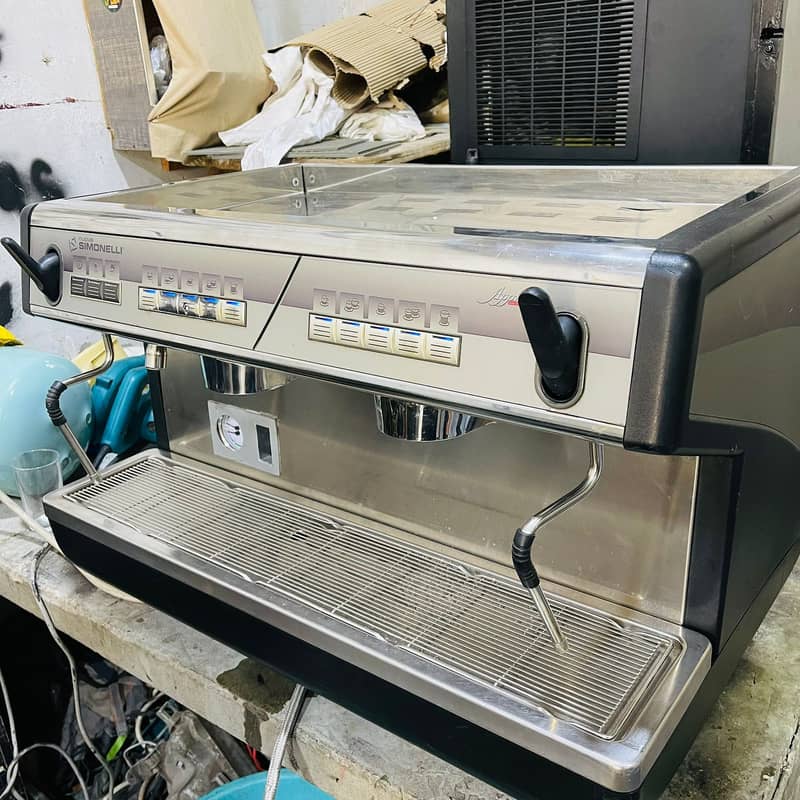 coffee machine / Brand new condition 1