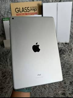 Ipad mini 5 with complete box for PUBG WhatsApp 03207093955 kro