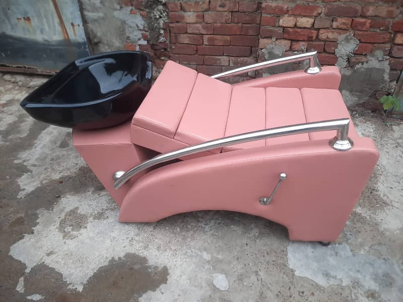 Saloon Chair/ Parlour Chair/ Bed Massage/ Chair Trolley/ Massage Bed 1