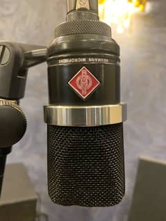 neumann tlm 102 black edition!