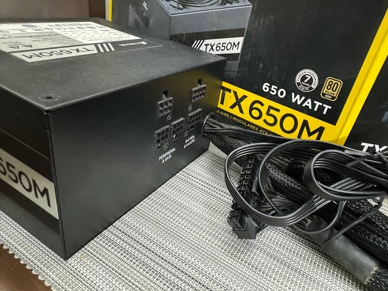 Corsair Tx650m (650watt) 80+ Gold Semi Modular Power Supply 1