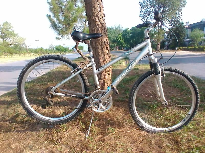 Raleigh Voyager ladies  mountain bike 15