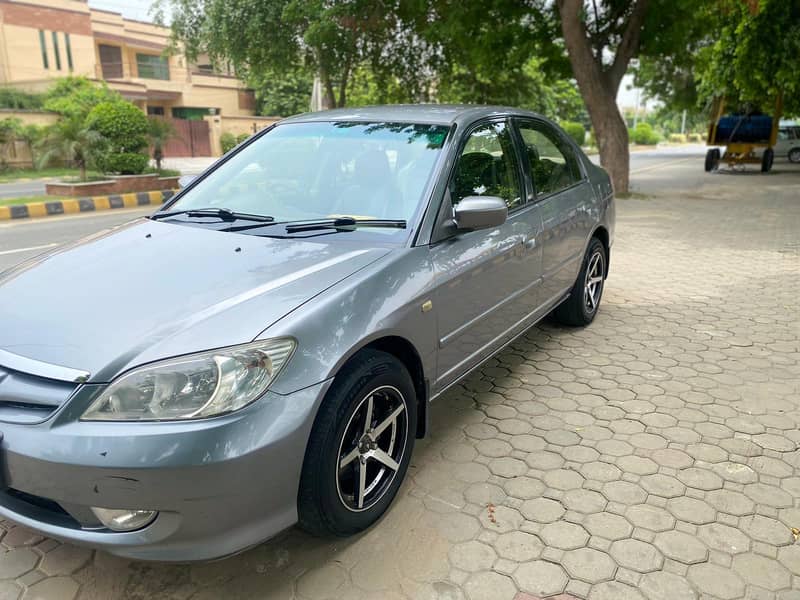 Honda Civic EXi 2005 1