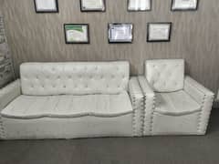 4 Seater Sofa off-white Color