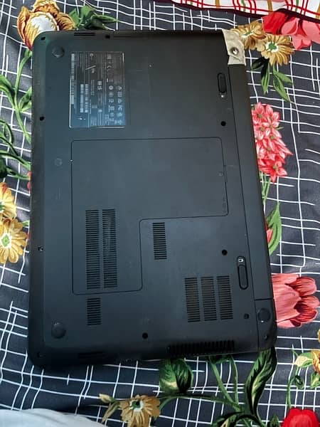 Hp laptop core i3 1