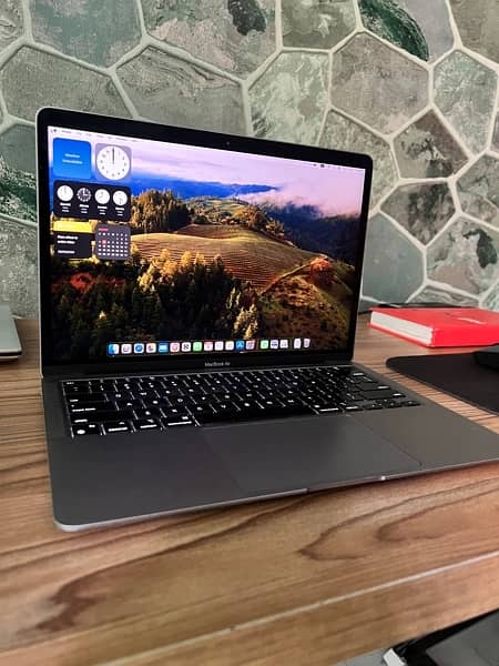 Macbook Air M1 8Gb 256Gb SSD 1