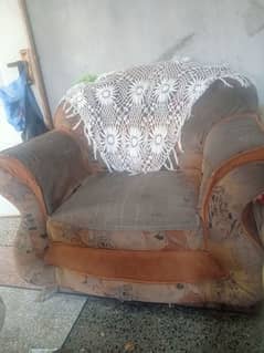 Used sofa sat 5 Seeter /Bhallo sofa