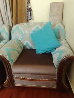 7 Seater Sofa Set for sale - Good condition