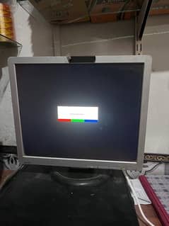 17 inch lcd all ok ha koi line bhi nhi ha