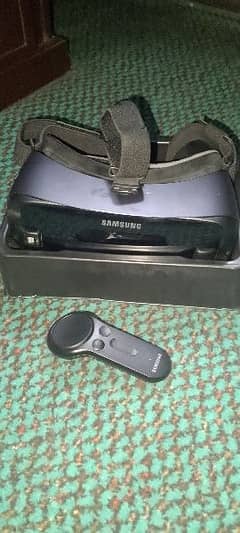 samsung Gear VR original. with (joystick)