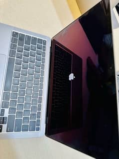 Macbook Air 13 inch (2020)