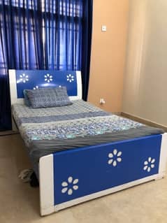 Dico bed set in best condition