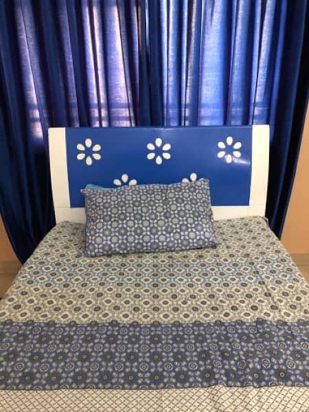 Dico bed set in best condition 1