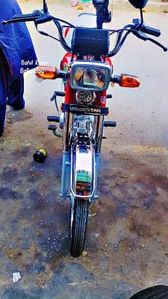 new bike hai condition bilkul okay 1800 sirf chalao hai