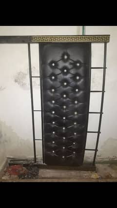 Iron bed king Size